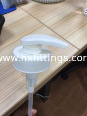 Chine Dispensateur de pompe à lotion à fermeture à nervures de matériau en polypropylène PP personnalisé fournisseur